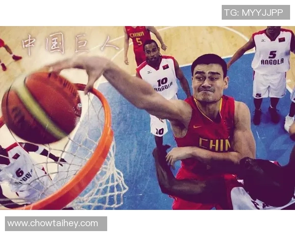 姚明惊天拦扣篮瞬间回顾展现巨人风采与篮球魅力 姚明惊天拦扣篮瞬间回顾展现巨人风采与篮球魅力