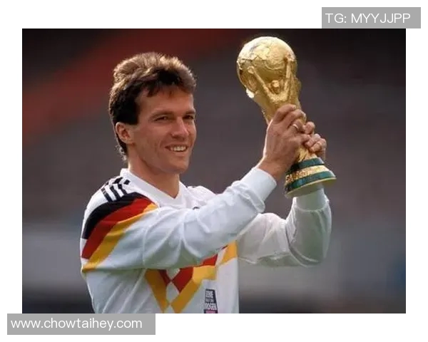 全球足球巨星榜单揭晓世界前三明星球员的传奇故事与成就分析 全球足球巨星榜单揭晓世界前三明星球员的传奇故事与成就分析