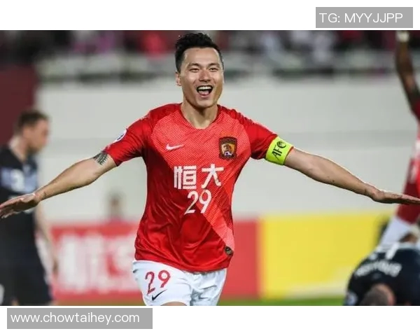 曾经足球明星郜林的辉煌岁月与退役后的新生活探索 曾经足球明星郜林的辉煌岁月与退役后的新生活探索