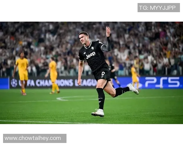 当足球明星在赛场上听着专属背景音乐时的激情瞬间与心路历程